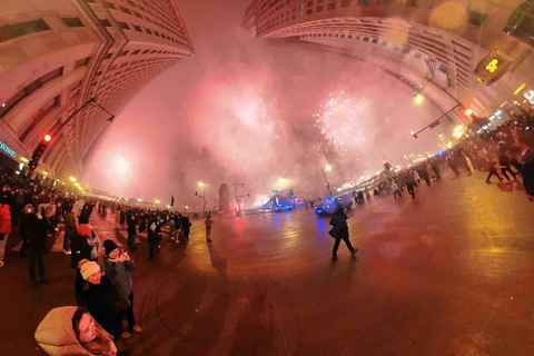 Walking through Chicago New Year's